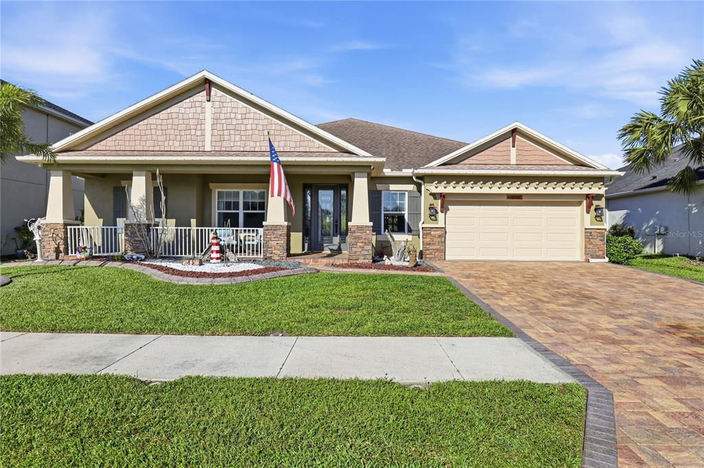 For Sale: $885,000 (4 beds, 3 baths, 3707 Square Feet)