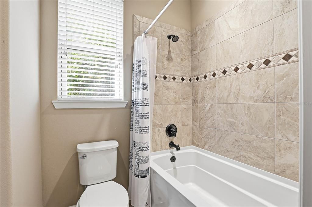For Sale: $885,000 (4 beds, 3 baths, 3707 Square Feet)