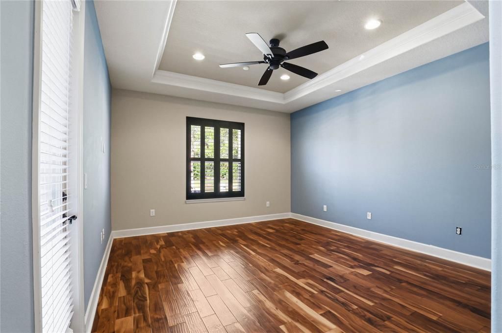 For Sale: $885,000 (4 beds, 3 baths, 3707 Square Feet)
