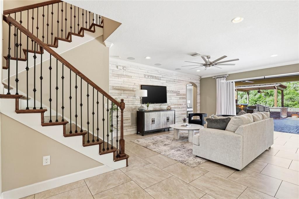 For Sale: $885,000 (4 beds, 3 baths, 3707 Square Feet)