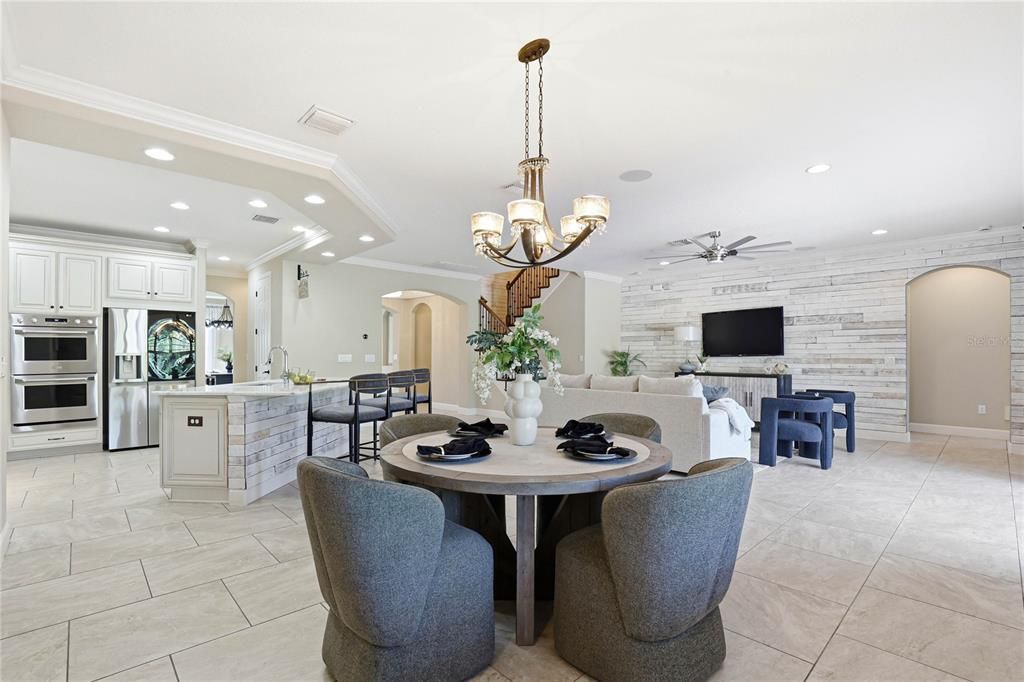 For Sale: $885,000 (4 beds, 3 baths, 3707 Square Feet)