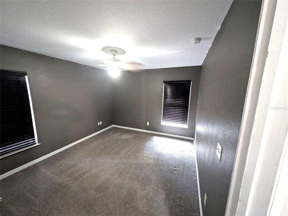 Active With Contract: $274,900 (3 beds, 2 baths, 1768 Square Feet)