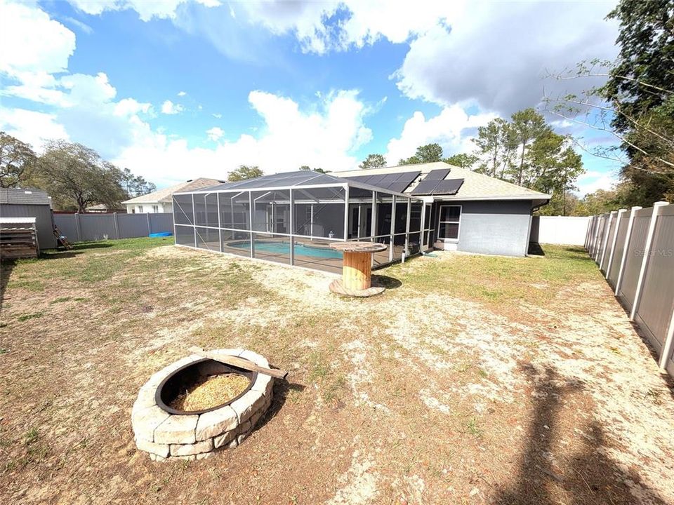 Active With Contract: $274,900 (3 beds, 2 baths, 1768 Square Feet)