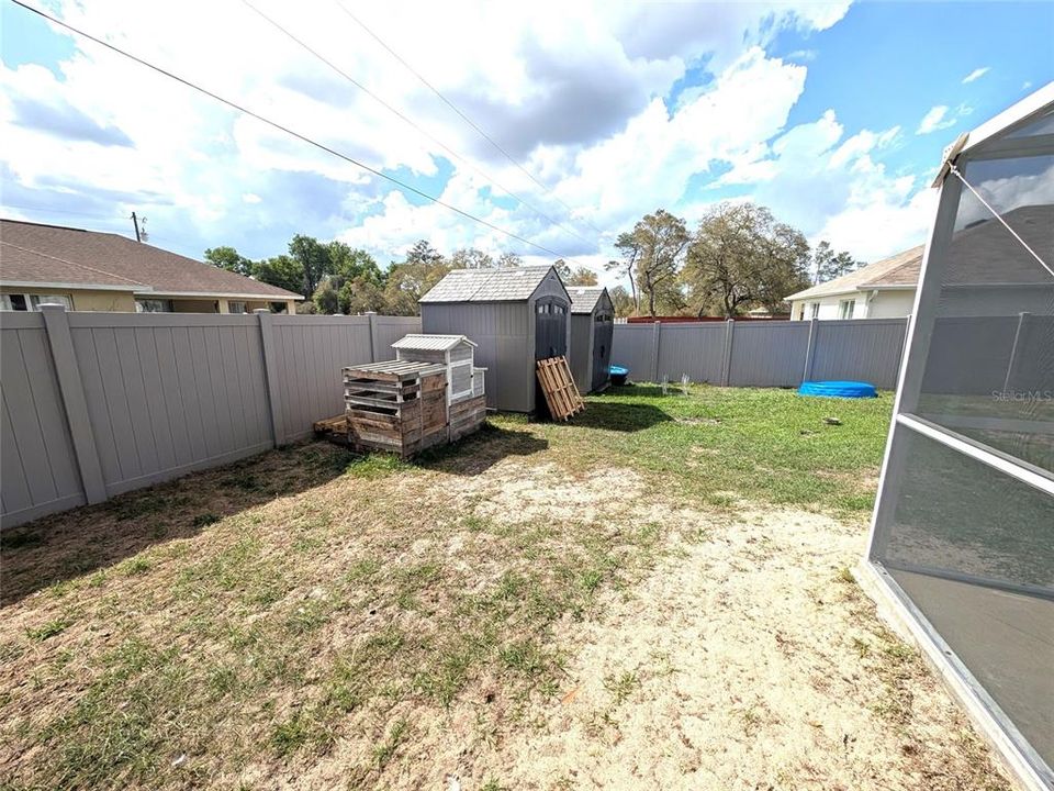 Active With Contract: $274,900 (3 beds, 2 baths, 1768 Square Feet)