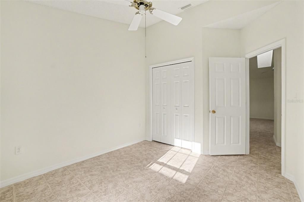 Activo con contrato: $290,000 (3 camas, 2 baños, 1252 Pies cuadrados)