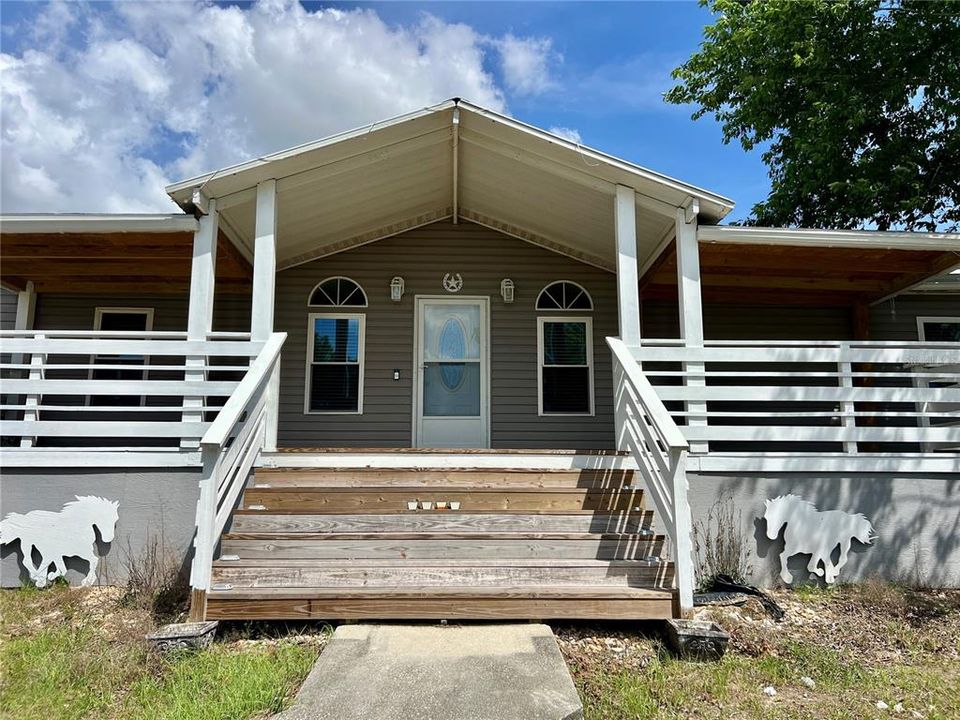 En Venta: $369,900 (4 camas, 2 baños, 2094 Pies cuadrados)