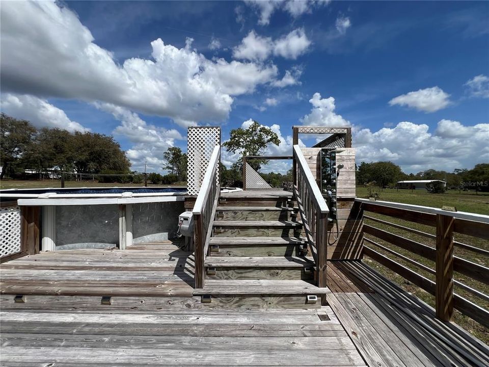 En Venta: $369,900 (4 camas, 2 baños, 2094 Pies cuadrados)