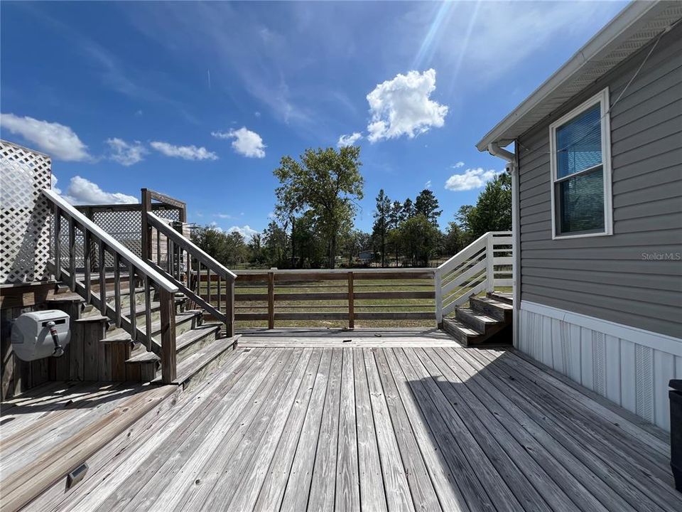 En Venta: $369,900 (4 camas, 2 baños, 2094 Pies cuadrados)