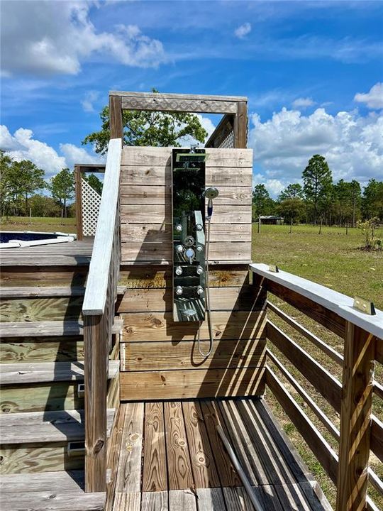 En Venta: $369,900 (4 camas, 2 baños, 2094 Pies cuadrados)