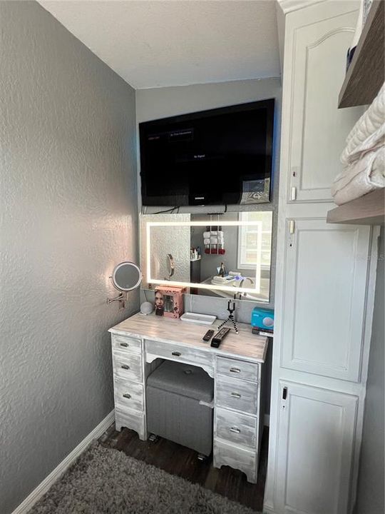 En Venta: $369,900 (4 camas, 2 baños, 2094 Pies cuadrados)