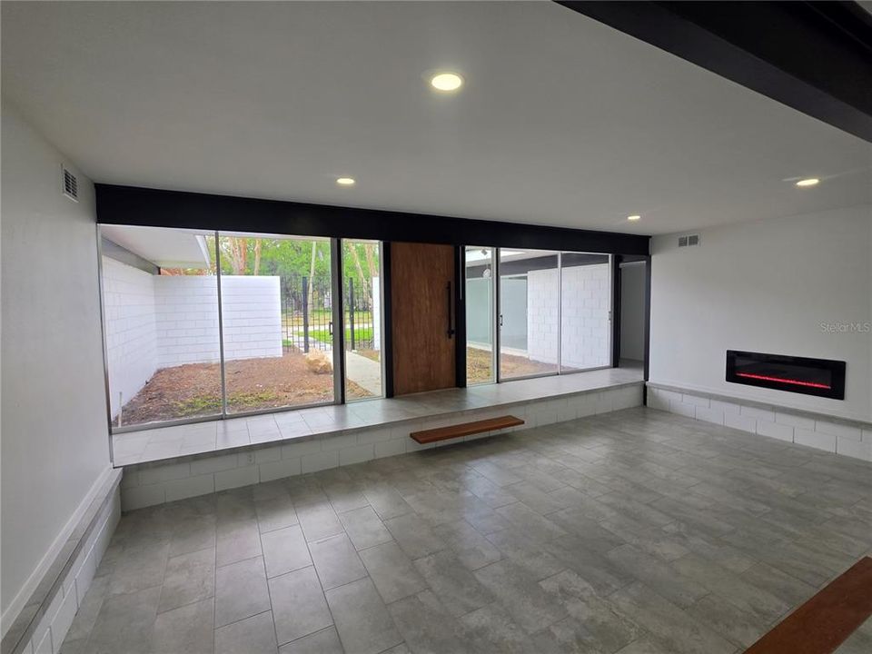For Sale: $799,000 (3 beds, 2 baths, 2973 Square Feet)