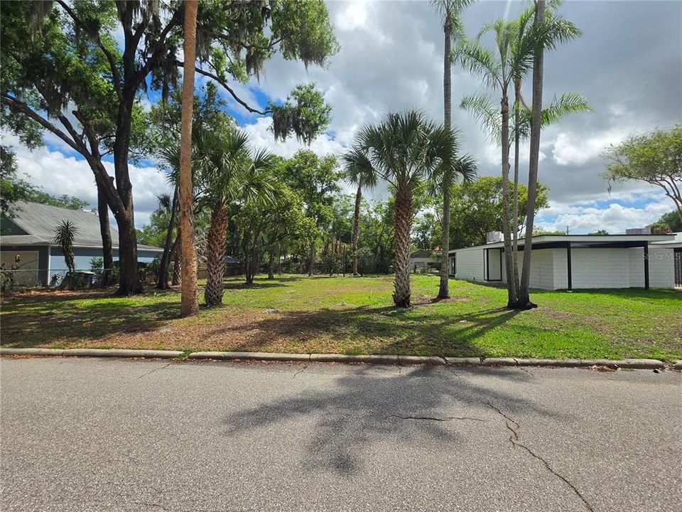 For Sale: $799,000 (3 beds, 2 baths, 2973 Square Feet)