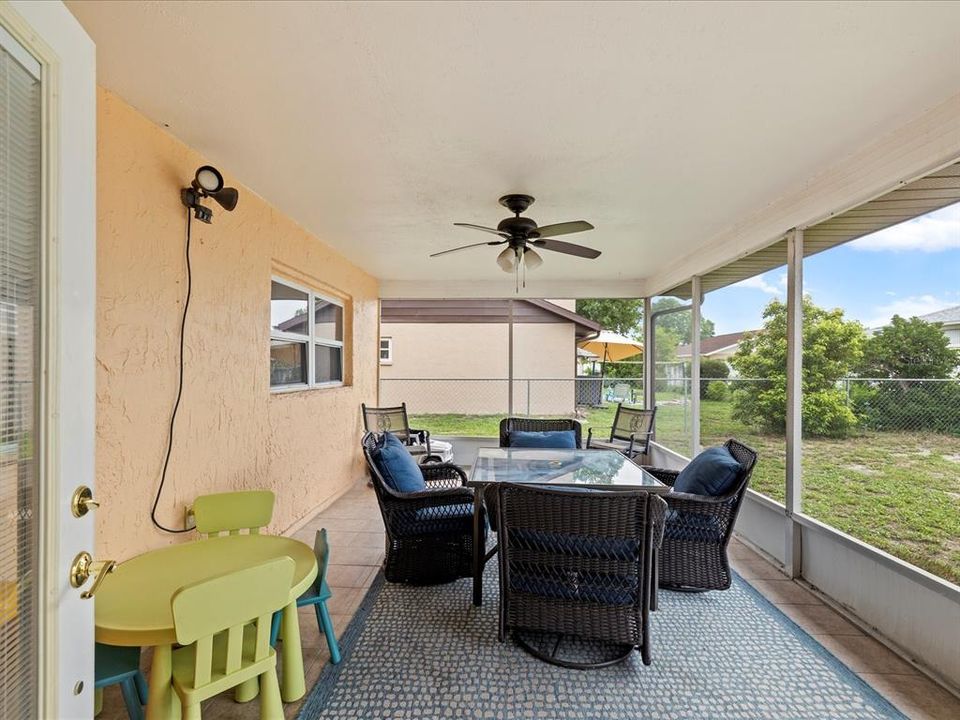 For Sale: $320,000 (3 beds, 2 baths, 1487 Square Feet)