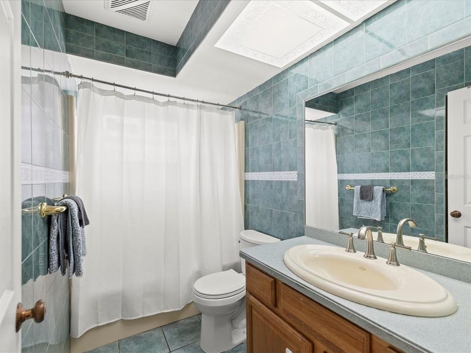For Sale: $320,000 (3 beds, 2 baths, 1487 Square Feet)