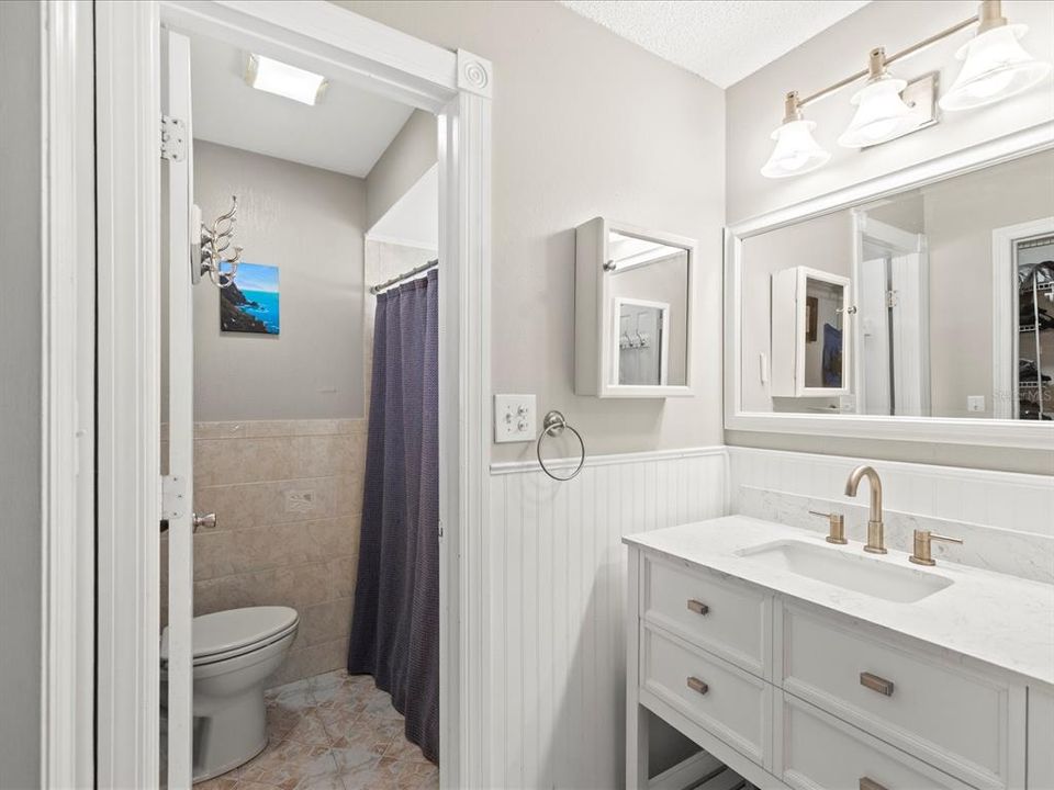 For Sale: $320,000 (3 beds, 2 baths, 1487 Square Feet)