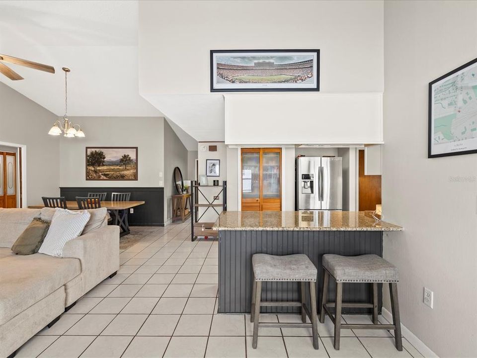 For Sale: $320,000 (3 beds, 2 baths, 1487 Square Feet)