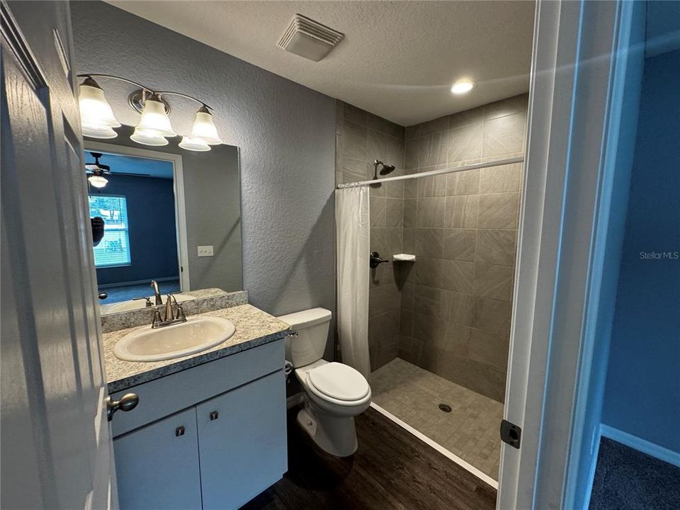 For Rent: $1,895 (3 beds, 2 baths, 1416 Square Feet)