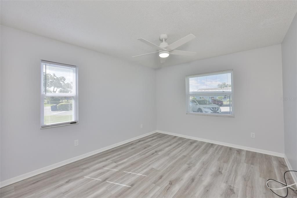 Activo con contrato: $119,900 (2 camas, 2 baños, 960 Pies cuadrados)