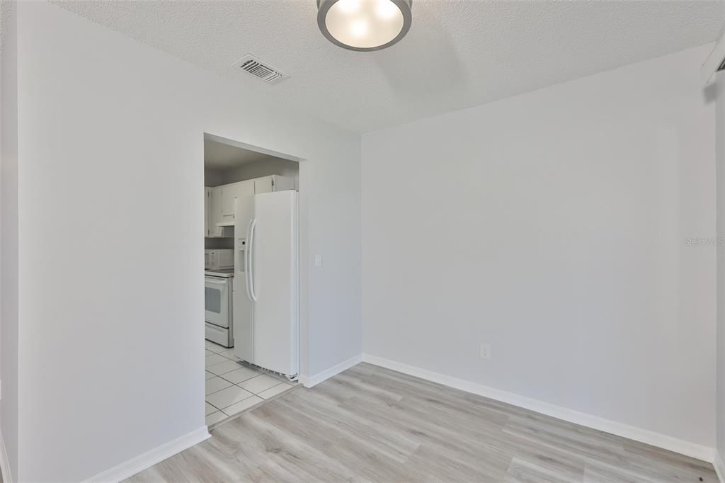 Activo con contrato: $119,900 (2 camas, 2 baños, 960 Pies cuadrados)