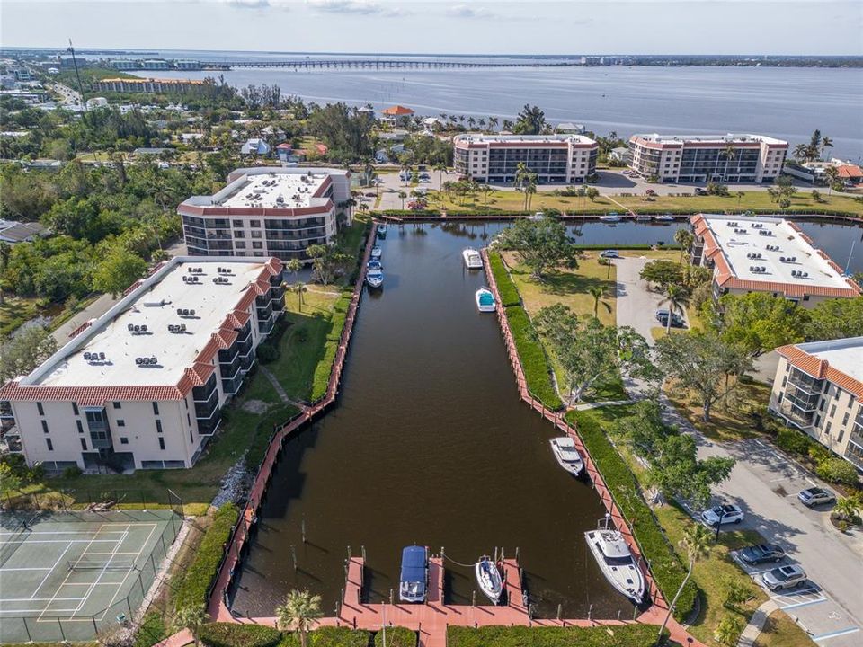 Activo con contrato: $138,000 (1 camas, 1 baños, 1076 Pies cuadrados)