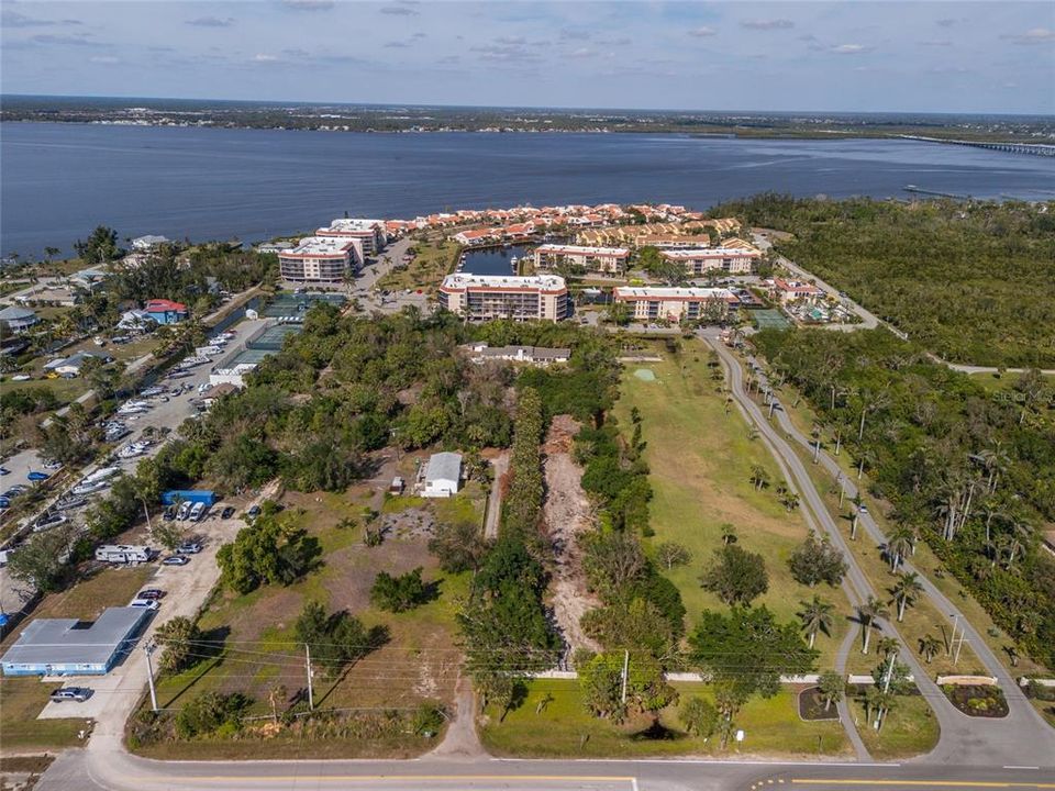 Activo con contrato: $138,000 (1 camas, 1 baños, 1076 Pies cuadrados)