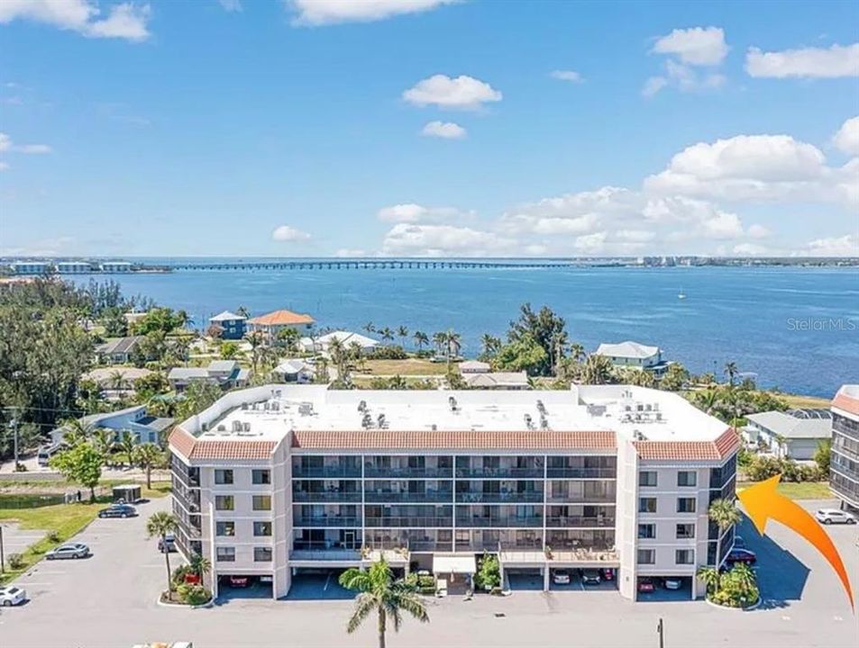 Activo con contrato: $138,000 (1 camas, 1 baños, 1076 Pies cuadrados)