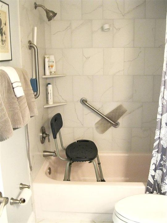 En Venta: $319,900 (2 camas, 2 baños, 1096 Pies cuadrados)