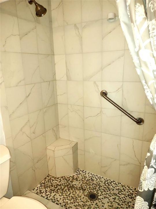 En Venta: $319,900 (2 camas, 2 baños, 1096 Pies cuadrados)