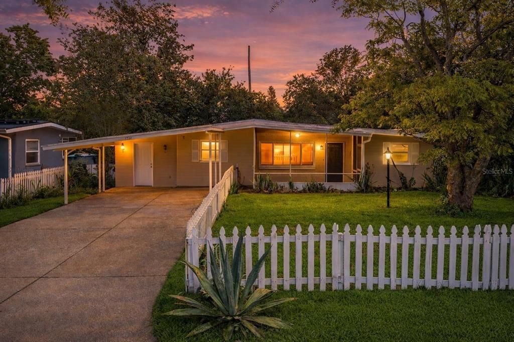 En Venta: $243,000 (3 camas, 2 baños, 1169 Pies cuadrados)