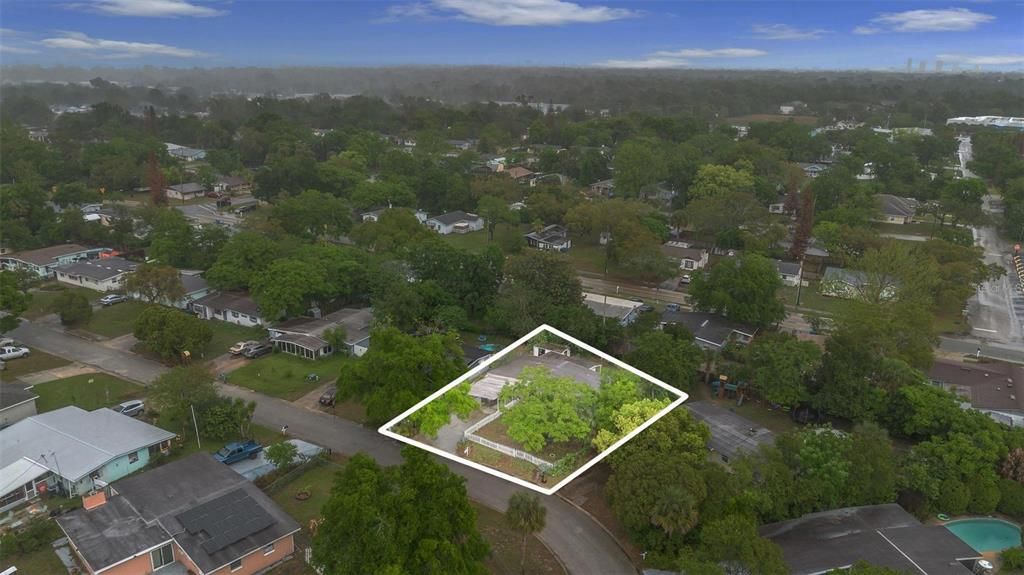 En Venta: $243,000 (3 camas, 2 baños, 1169 Pies cuadrados)