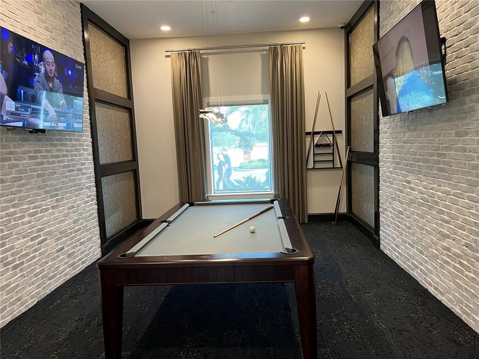 Active With Contract: $2,750 (2 beds, 2 baths, 1968 Square Feet)