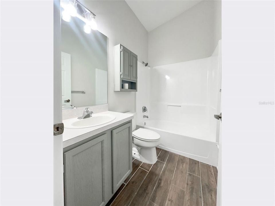For Rent: $1,600 (2 beds, 2 baths, 1600 Square Feet)