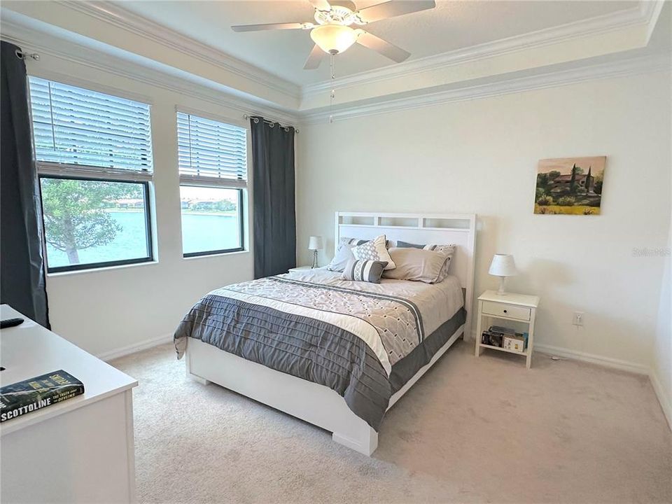 В аренду: $2,400 (2 спален, 2 ванн, 1379 Квадратных фут)