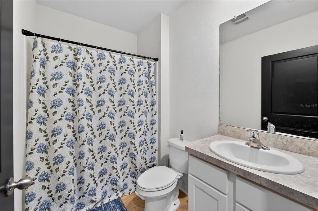 En Venta: $450,000 (5 camas, 3 baños, 2674 Pies cuadrados)