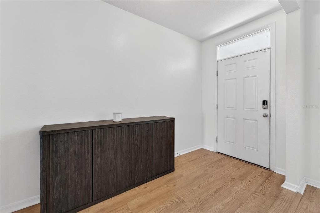 En Venta: $450,000 (5 camas, 3 baños, 2674 Pies cuadrados)