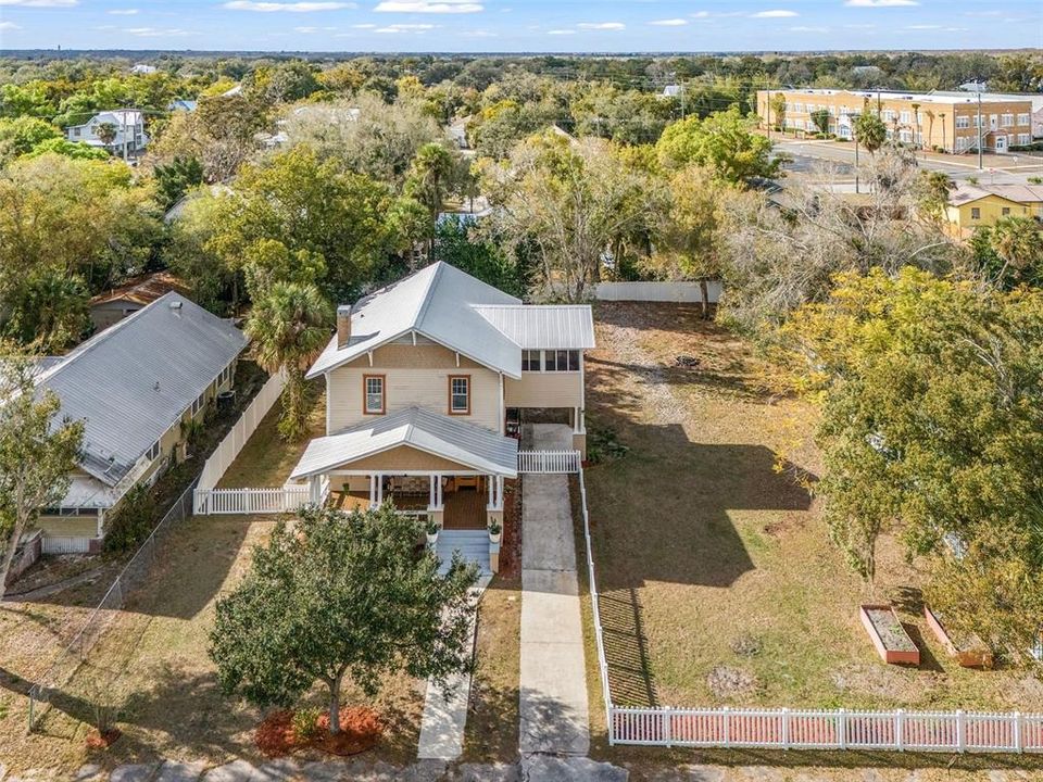 На продажу: $369,000 (4 спален, 2 ванн, 2128 Квадратных фут)