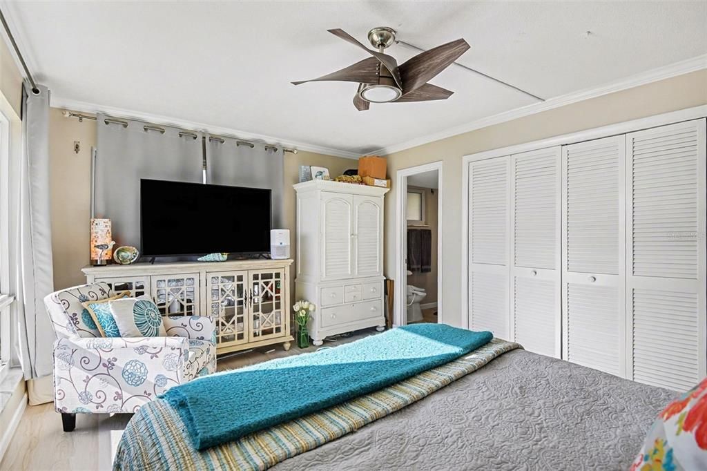 Activo con contrato: $399,900 (3 camas, 2 baños, 1751 Pies cuadrados)
