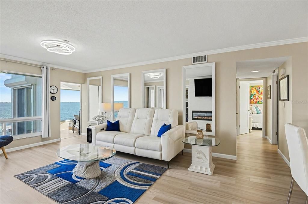 Activo con contrato: $399,900 (3 camas, 2 baños, 1751 Pies cuadrados)