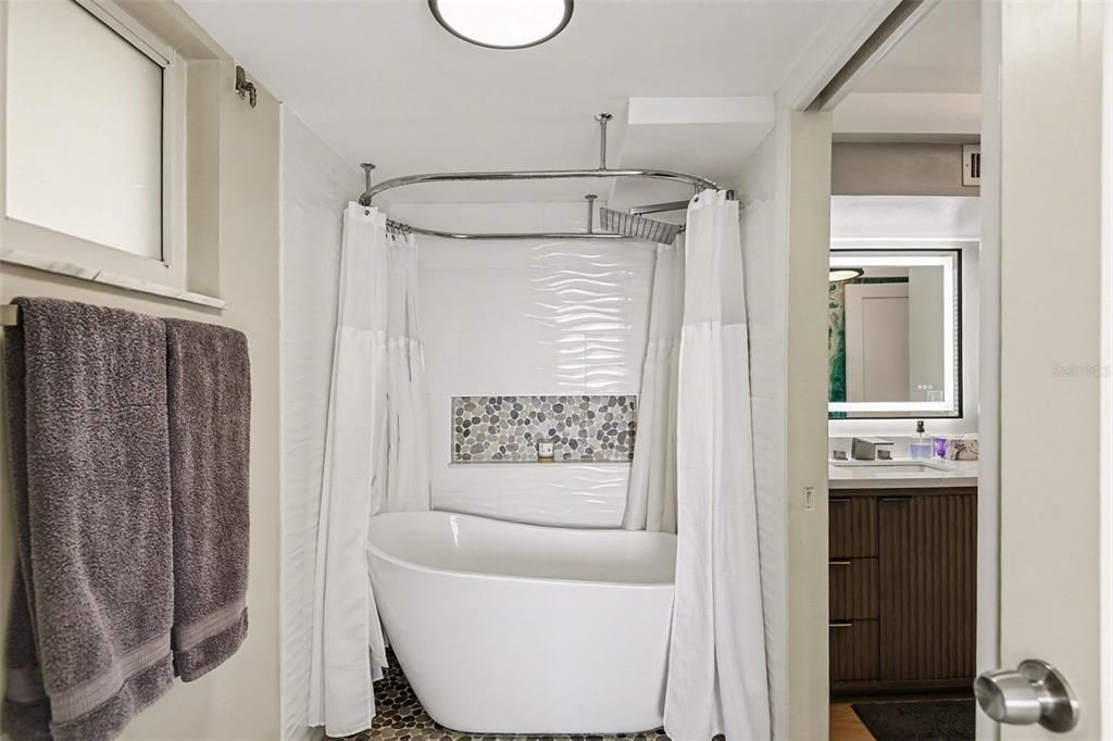 Activo con contrato: $399,900 (3 camas, 2 baños, 1751 Pies cuadrados)