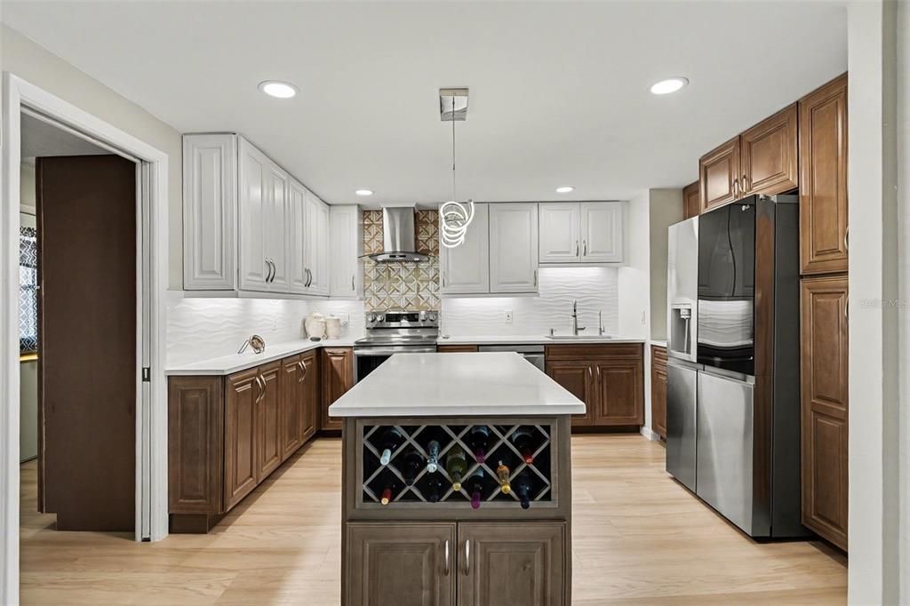Activo con contrato: $399,900 (3 camas, 2 baños, 1751 Pies cuadrados)