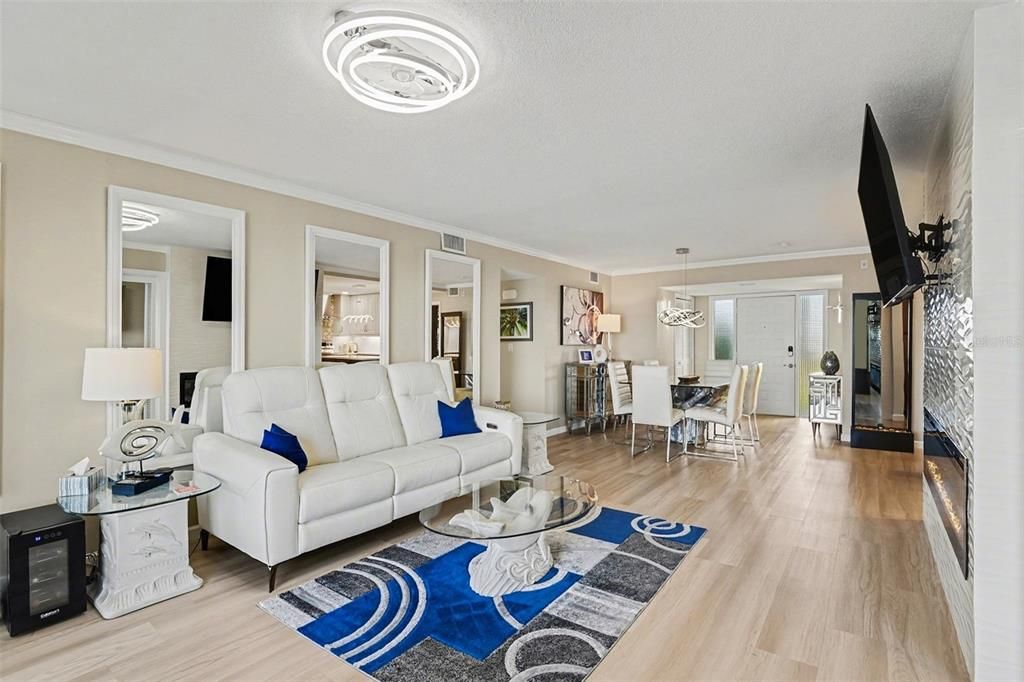 Activo con contrato: $399,900 (3 camas, 2 baños, 1751 Pies cuadrados)