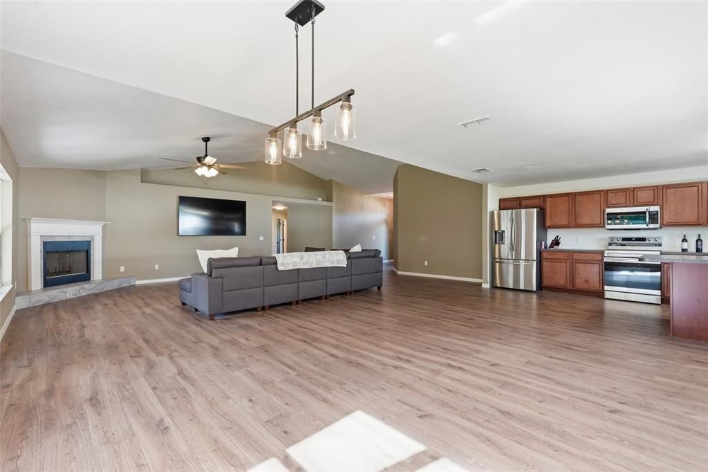 For Sale: $429,900 (4 beds, 3 baths, 3009 Square Feet)