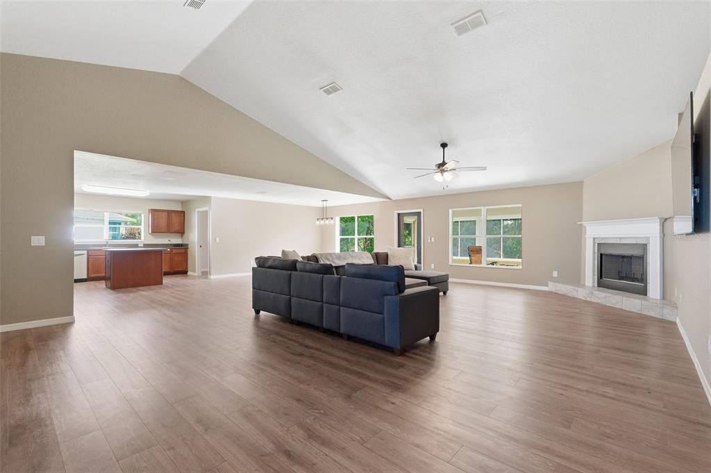 For Sale: $429,900 (4 beds, 3 baths, 3009 Square Feet)