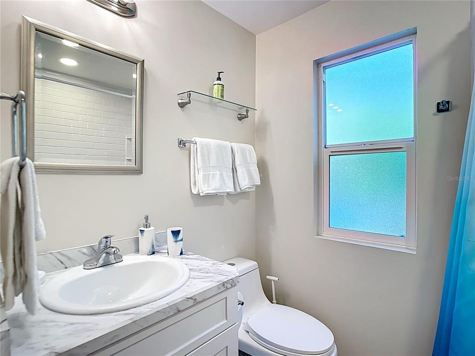 For Sale: $260,000 (2 beds, 2 baths, 1120 Square Feet)