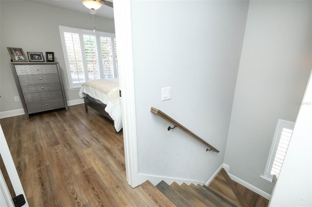 For Sale: $599,900 (3 beds, 3 baths, 1330 Square Feet)