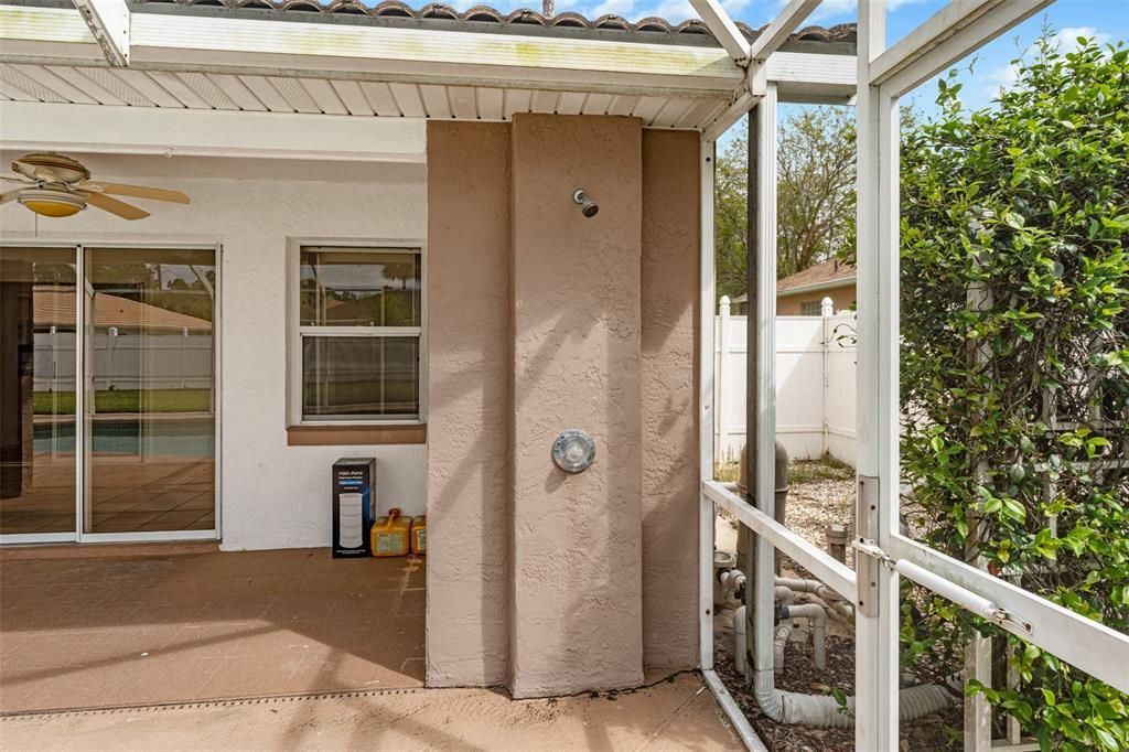 Activo con contrato: $387,000 (3 camas, 2 baños, 2160 Pies cuadrados)