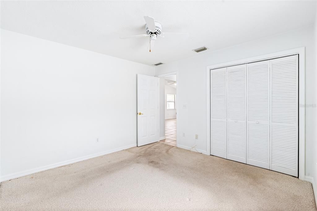 Activo con contrato: $387,000 (3 camas, 2 baños, 2160 Pies cuadrados)