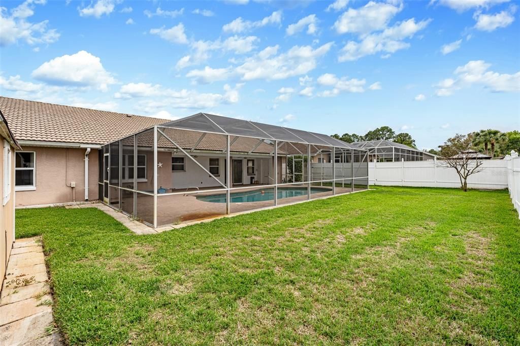 Activo con contrato: $387,000 (3 camas, 2 baños, 2160 Pies cuadrados)