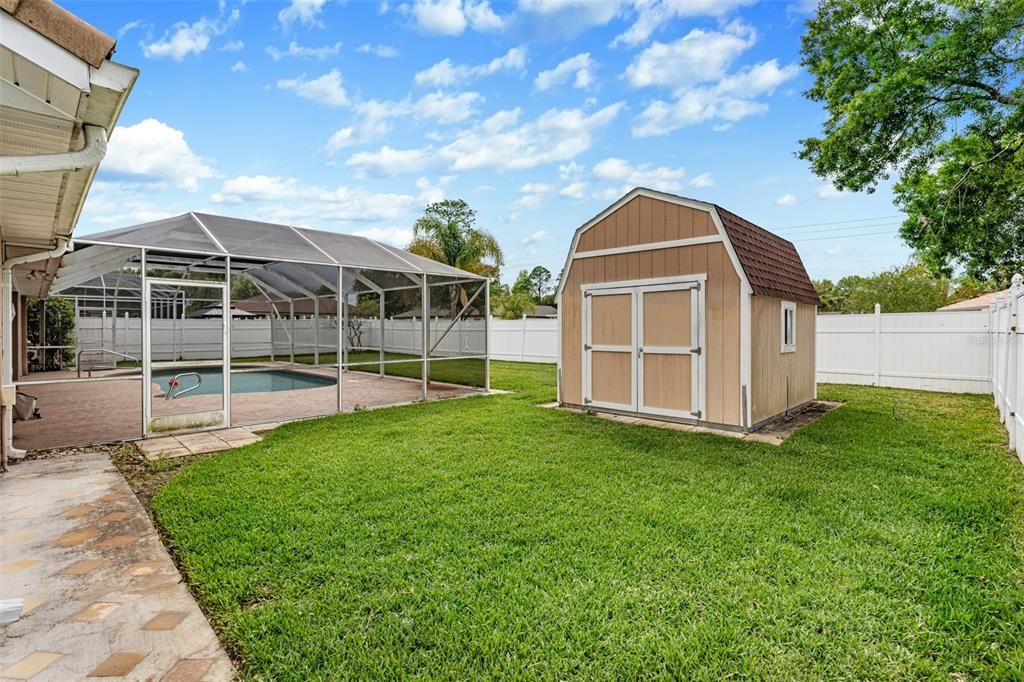 Activo con contrato: $387,000 (3 camas, 2 baños, 2160 Pies cuadrados)