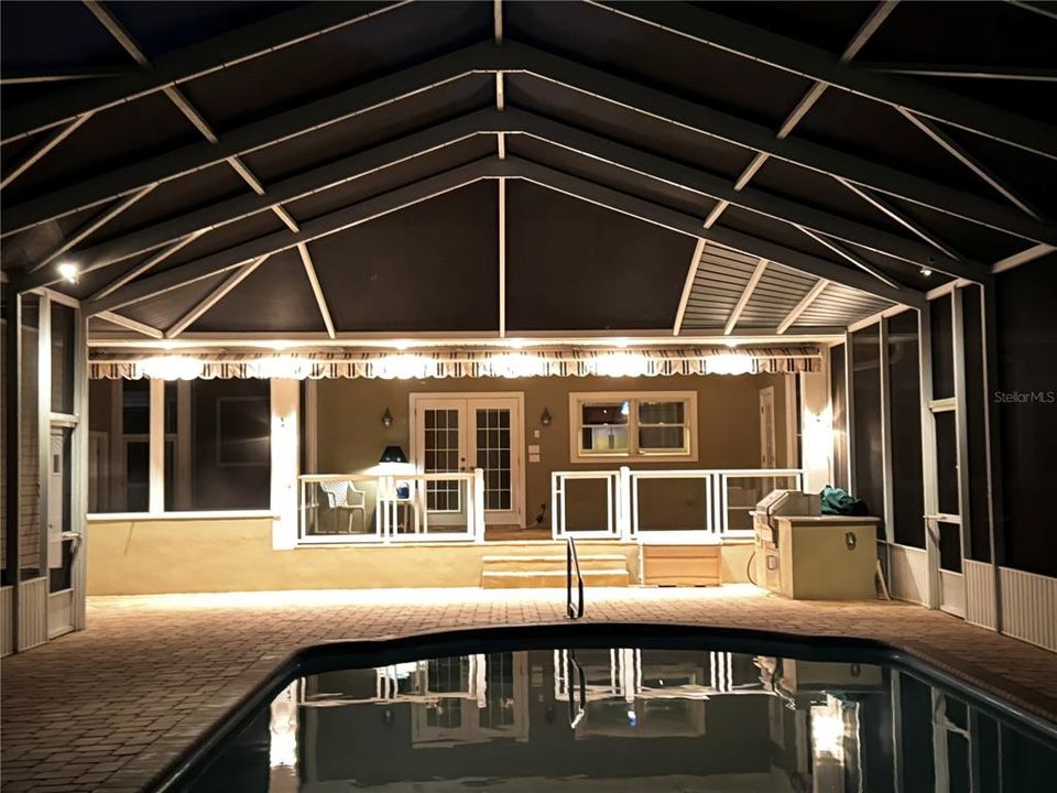 На продажу: $1,140,000 (4 спален, 3 ванн, 4252 Квадратных фут)